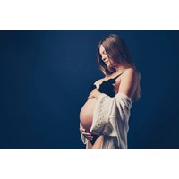 Babybauch Fotoshooting - Kugelrund und kunstvoll konserviert! Unkategorisiert online kaufen